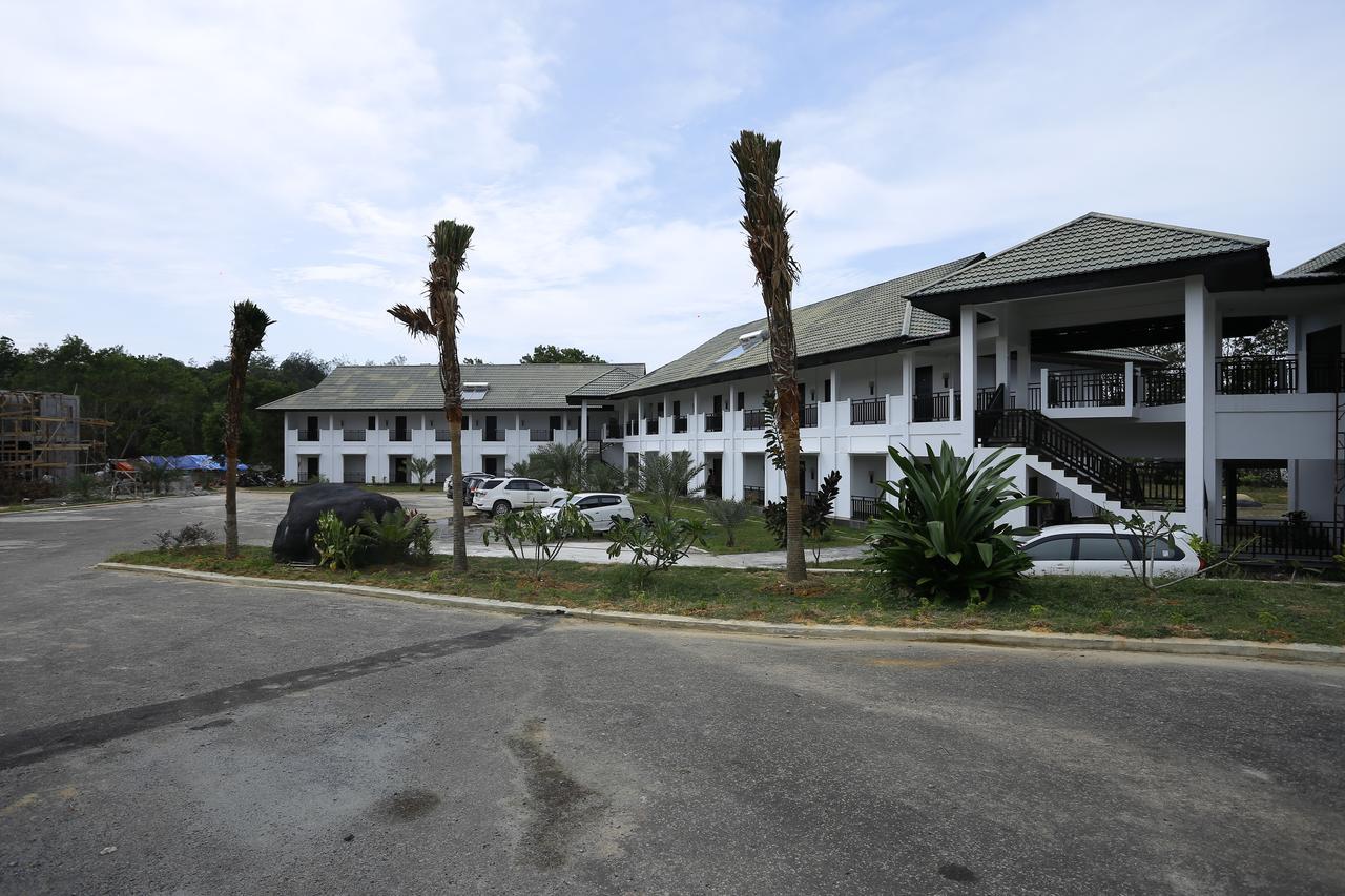 Kahyangan Resort Singkawang Exterior foto